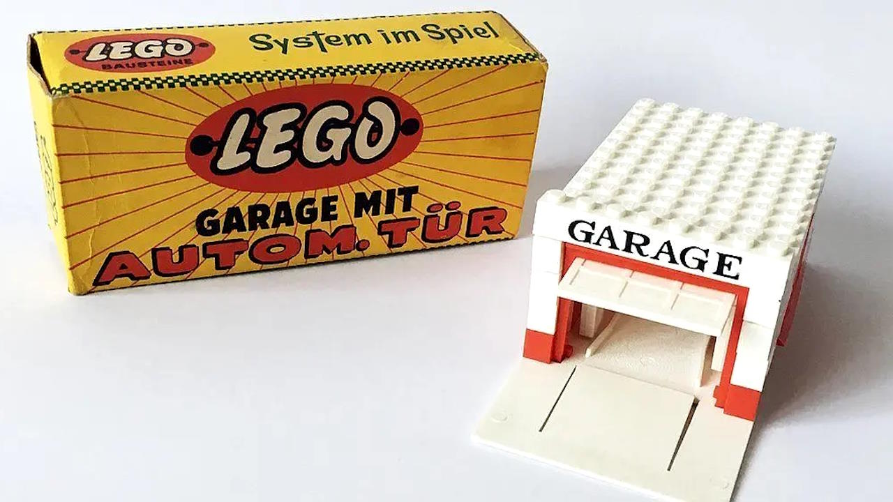 Garage LEGO System 236 : le premier set du fabricant de LEGO.