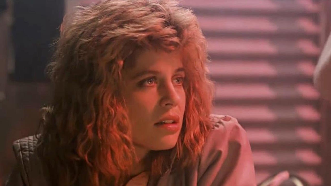 Linda Hamilton incarne brillamment Sarah Connor dans le premier film Terminator.