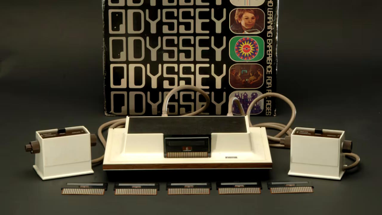 La Magnavox Odyssey est la première console de jeux destiné au marché du grand public.