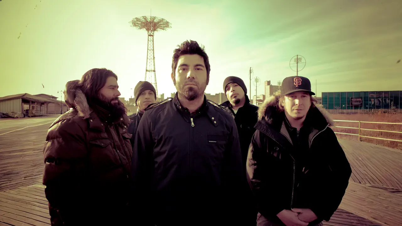 Deftones : du nu-metal au shoegaze, en passant par le rock.