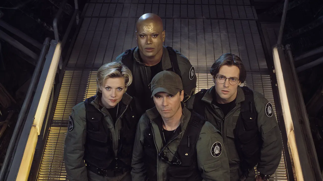 Jack O'Neill, Daniel Jackson, Samantha Carter et Teal'c composent l'équipe de Stargate SG1.