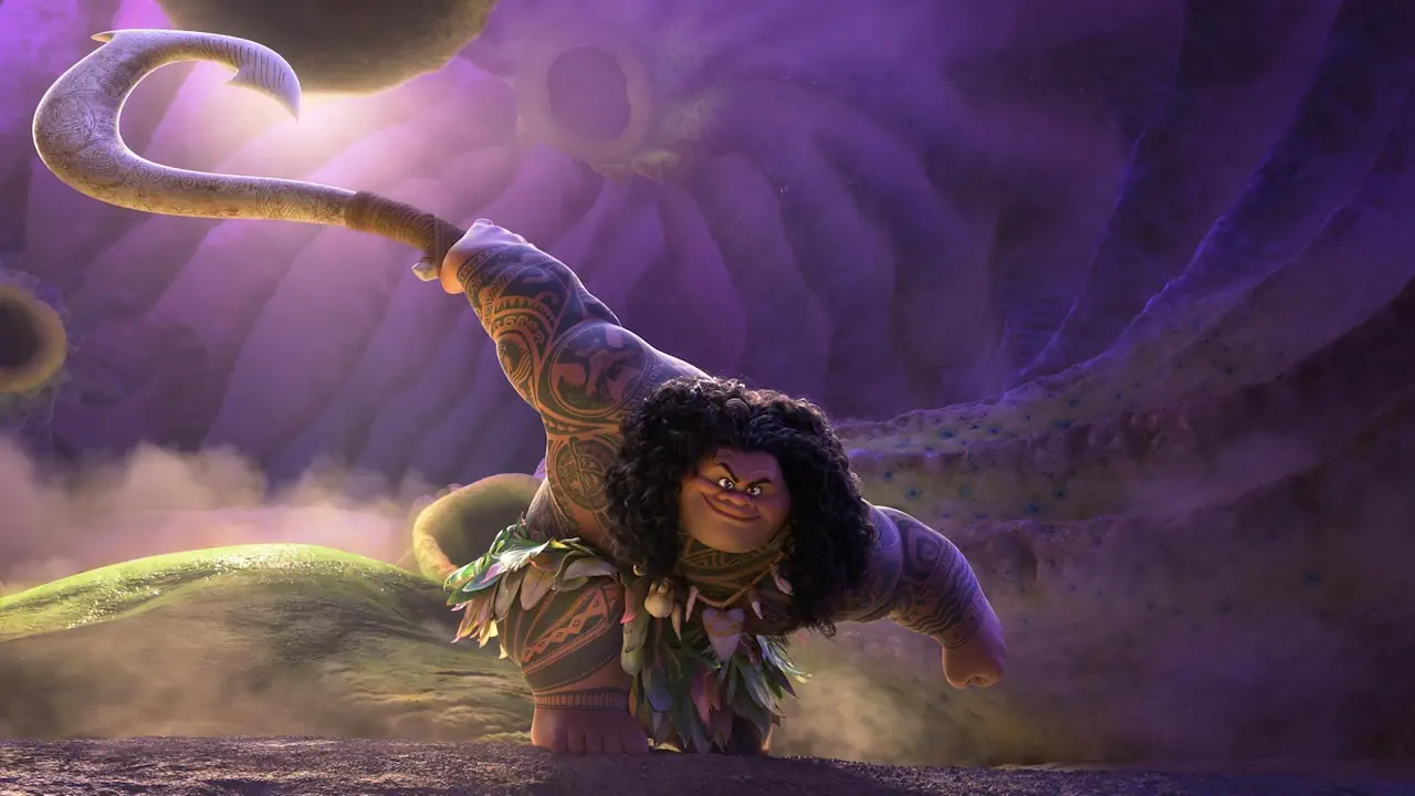 Maui est toujours incarné par Dwayne Johnson dans la version originale.