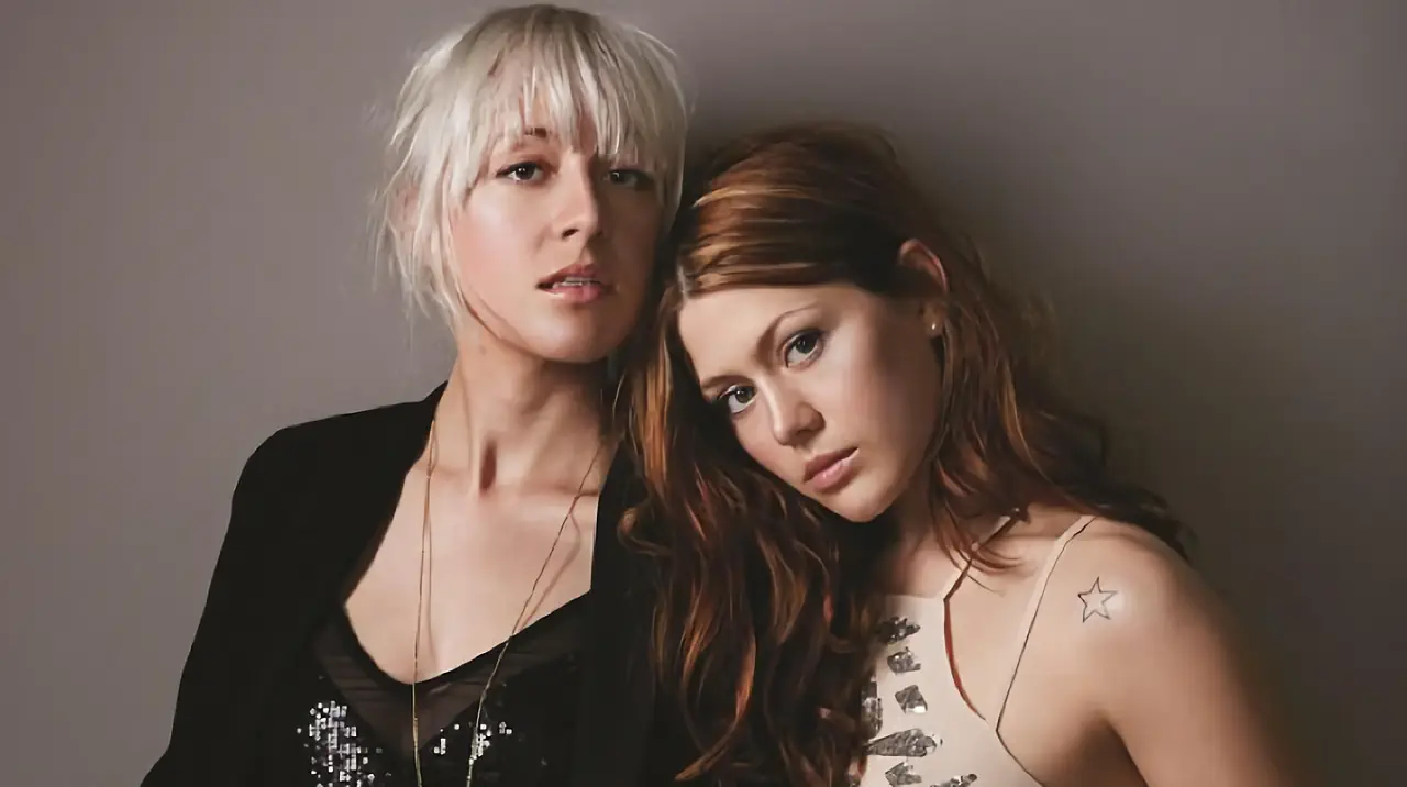 Rebecca et Megan du groupe Larkin Poe.