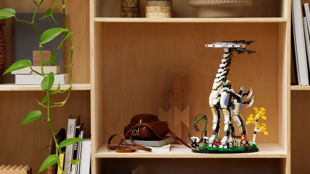 Le set LEGO Horizon Forbidden West : Grand-cou s'intègre parfaitement dans tous les intérieurs geek.
