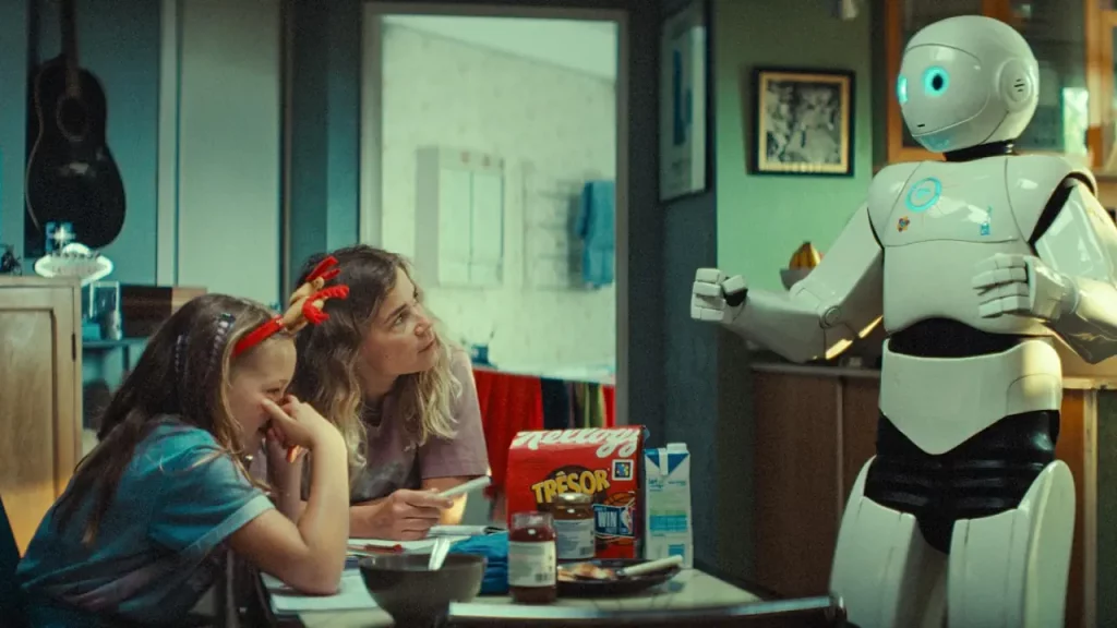Laly Mercier, Angélique Flaugère, et Blanche Gardin dans le film Un monde merveilleux.