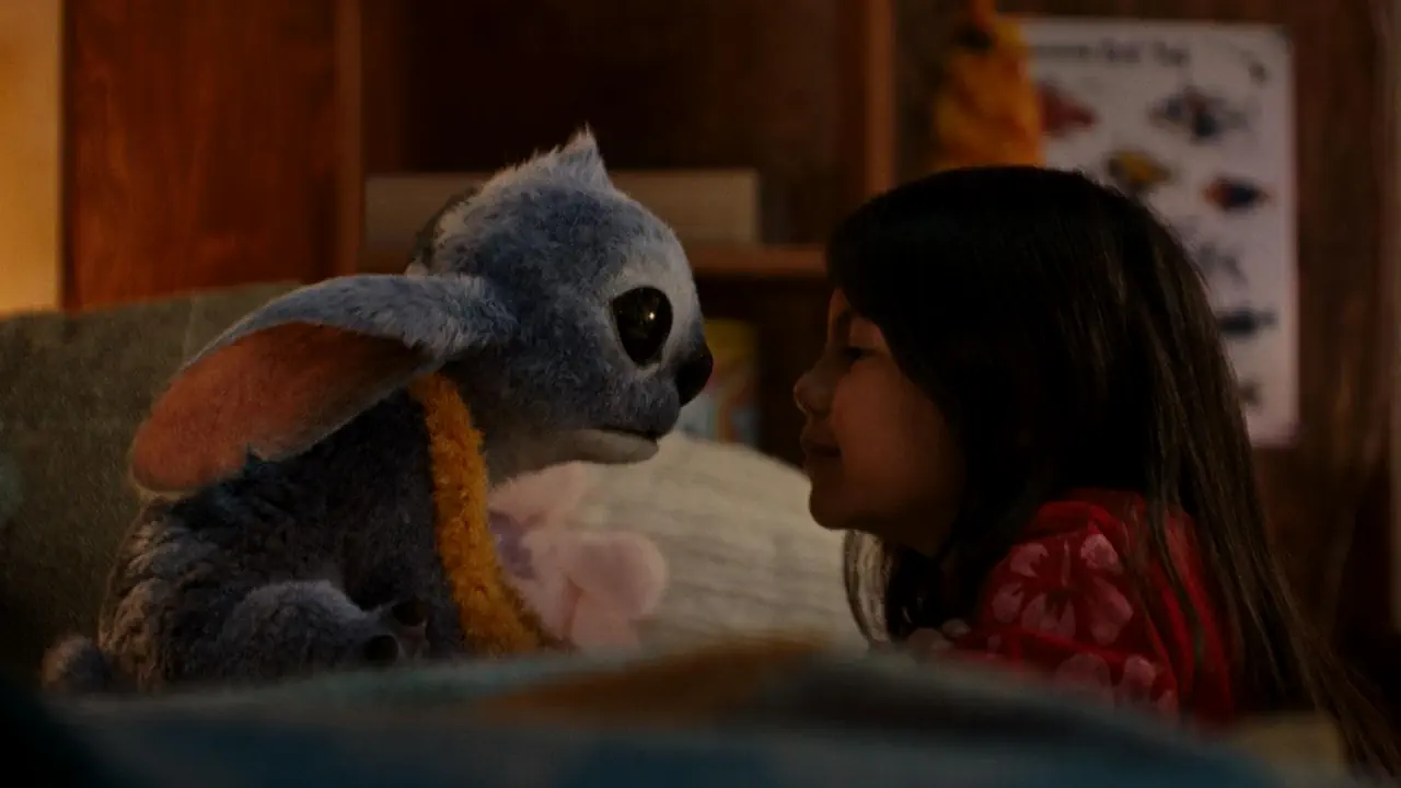 Lilo et Stitch sont les personnages principaux du film.