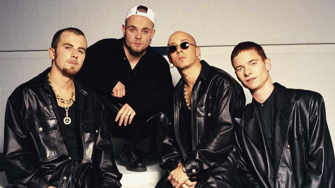 East 17 est un boys band qui a grandement participé à la scène Eurodance.