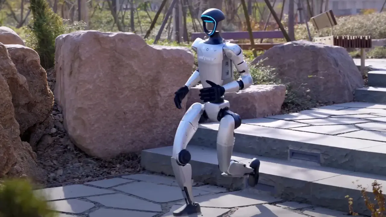 Les robots humanoïdes G1 et H1, développés par Unitree Robotics, visent à démocratiser la robotique humanoïde grâce à des performances élevées et des coûts optimisés. Le H1 se distingue par sa vitesse et sa stabilité, tandis que le G1 propose une version plus compacte et accessible.