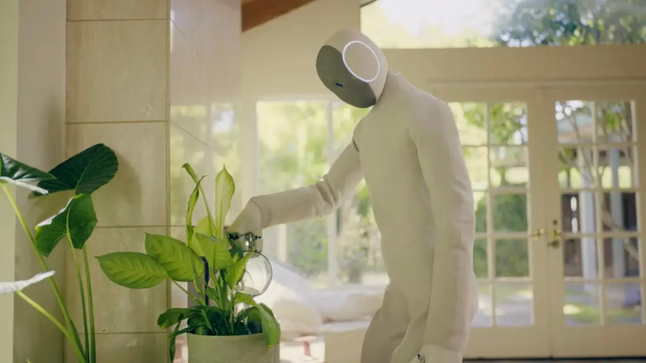 Le robot humanoïde NEO, développé par 1X Technologies, est conçu comme un assistant destiné aux environnements domestiques et de service. Léger et interactif, il vise à accomplir des tâches quotidiennes tout en assurant une interaction fluide et sécurisée avec les humains.