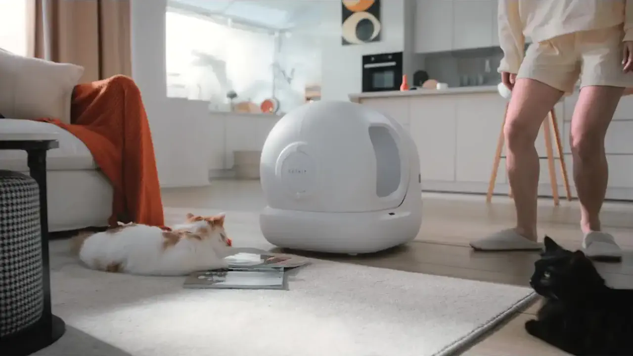 Litière automatique Petkit PuraMax 2 avec système de désodorisation avancé.